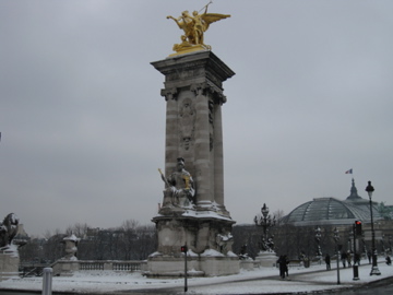 Alexandre III Bridge in the snow